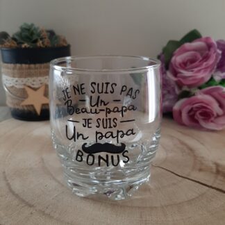 Verre à whisky personnalisé, l'idée de cadeau beau-papa original faite main.