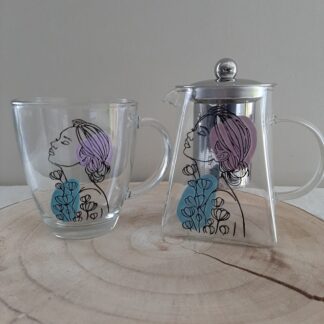Service à thé original avec théière de 550ml et tasse décorées d'un visage de femme et fleurs, fait main.